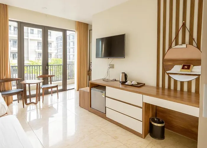 Hotel Square Ha Long